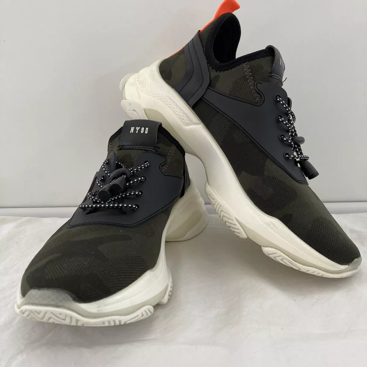Madden girl hotsell camo sneakers