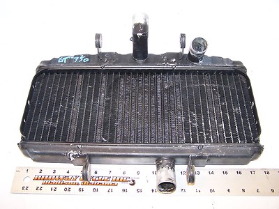 SUZUKI GT750 RADIATOR 17700-31830 GT 750 LEMANS KETTLE WATER