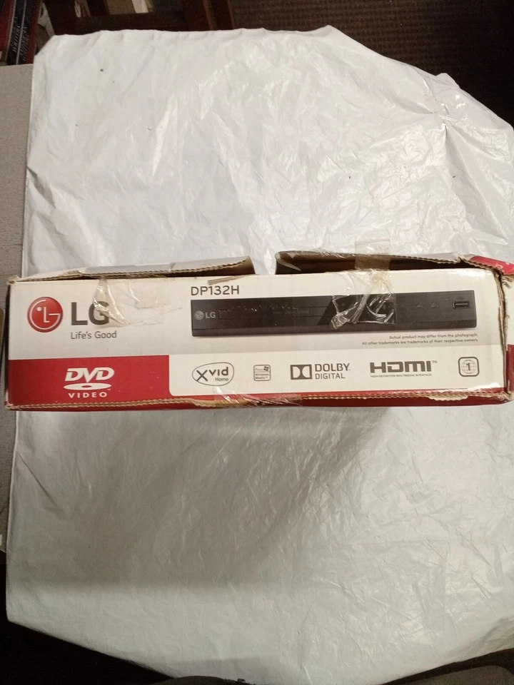 LG DVD Player (BLACK) Full HD Up-Scaling 1080P - Image 4 of 4