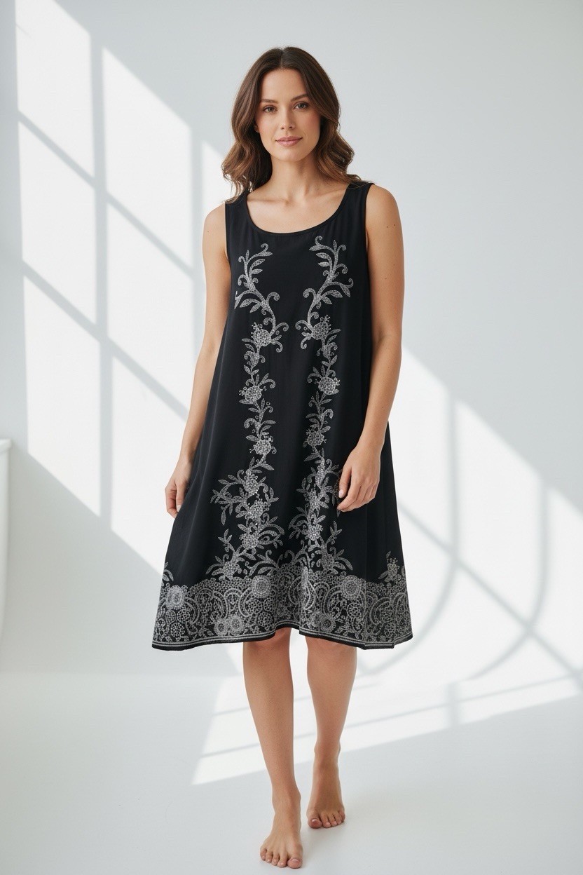 Max Studio Women’s Size L Sleeveless Round Neck Black White Floral Shift Dress