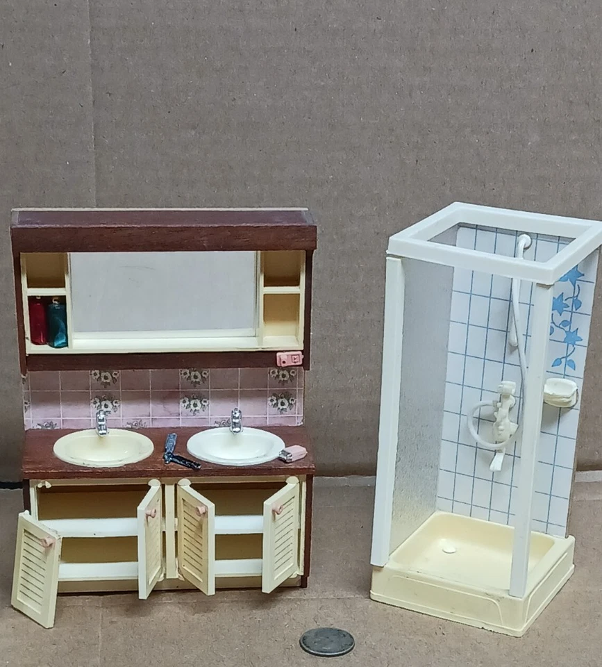 Vintage Lundby 1970's Dollhouse Pink Bathroom Toilet Double Sink Tub Shower MCM - Image 3 of 4