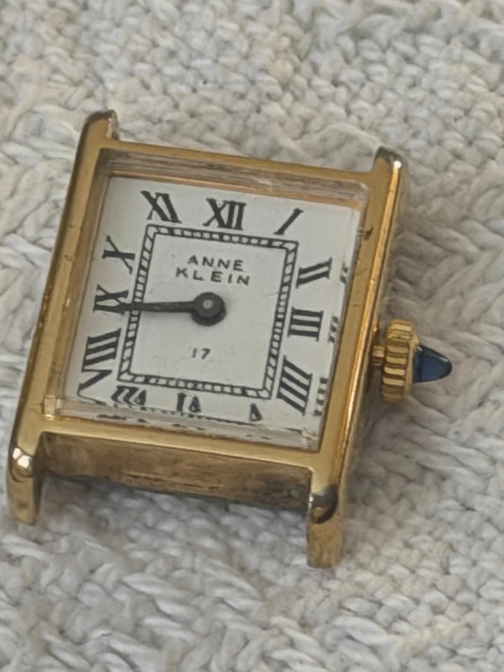 Reloj estilo tanque vintage Anne Klein para mujer - tono dorado, números romanos, azul ca Foto 3 de 4