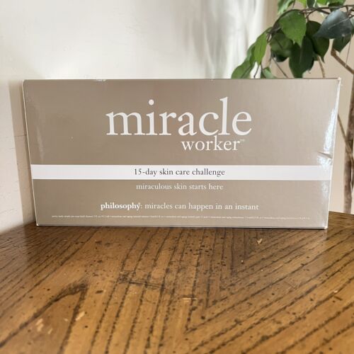 Philosophy Miracle Worker Anti-Aging Retinoid Solution Pads Moisturizer Mini Set - Picture 2 of 6