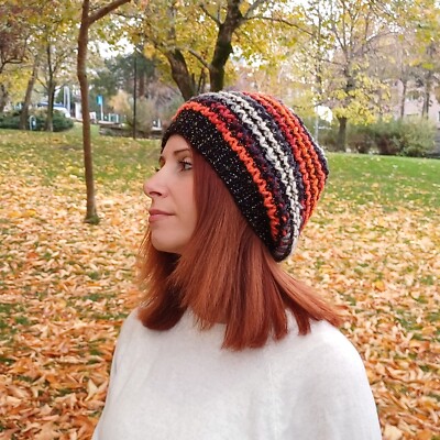 Sparkly Crochet Beret Hat Women Handmade Slouchy Knit Beanie  display picture 3