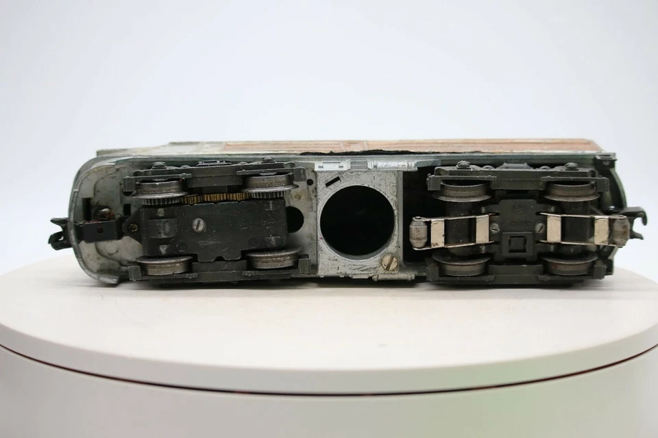 Post War Lionel Chassis & Wheels, Shell KMT Burlington 2716 O Gauge 1:48 Scale - Image 4 of 4