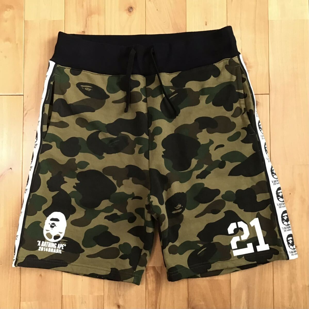 A BATHING APE ☆2014 1stカモ サッカーボール グリーン BAPE ABC CAMO