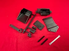 TEAM ASSOCIATED RC10DS Nose Plate +Rear Bulkhead Battery Tray