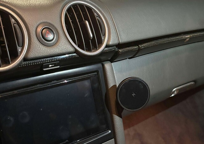 Glove Box Phone Mount MagSafe Charger For Porsche 987 Cayman