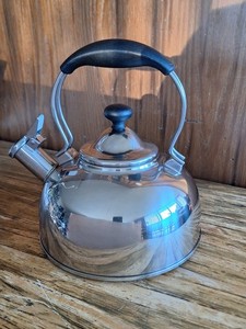 Chantal 1.8 Qt. Stainless Whistling Teakettle Tea Kettle - Model SL37-UPT Clean!