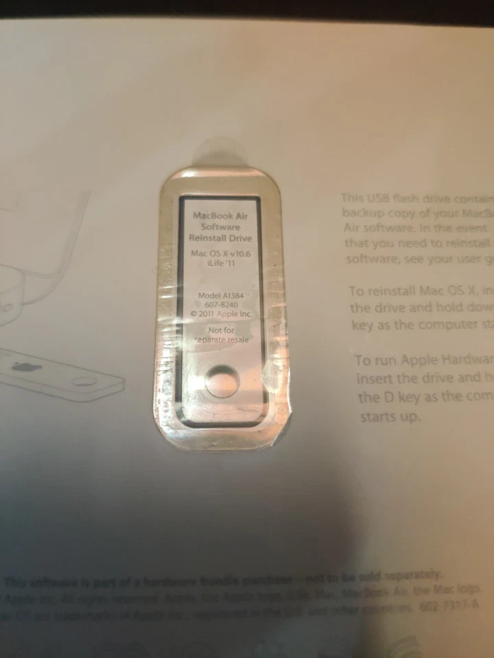 Apple MacBook Air Software Reinstall Drive Max OS X v 10.6 iLife 11 Model A1384 - Image 3 of 4