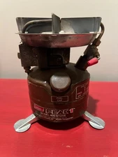 COLEMAN PEAK 1 - Model 400 - Lightweight Backpack Stove 10/80 Read Description