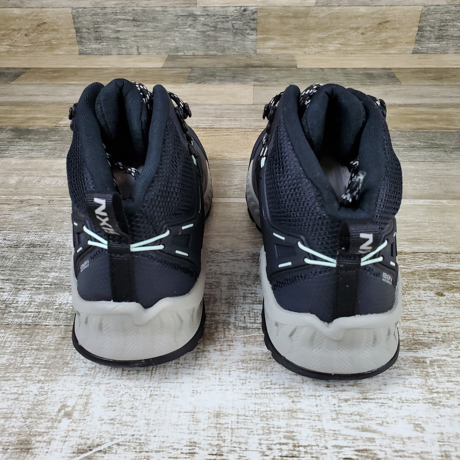 Scarpa da trekking donna Keen NXIS EVO Mid taglia 8 5 nera stringata impermeabile