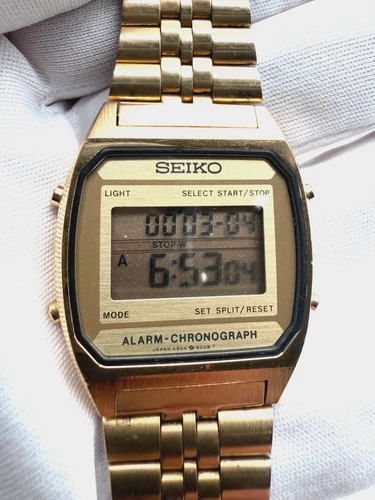 MINT Vintage Seiko A904-5009 Gold Tone Alarm Chronograph Digital LCD Watch Japan