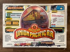 Vintage Bachmann HO Scale Union Pacific Windbreaker Train Set #866 Complete NOS