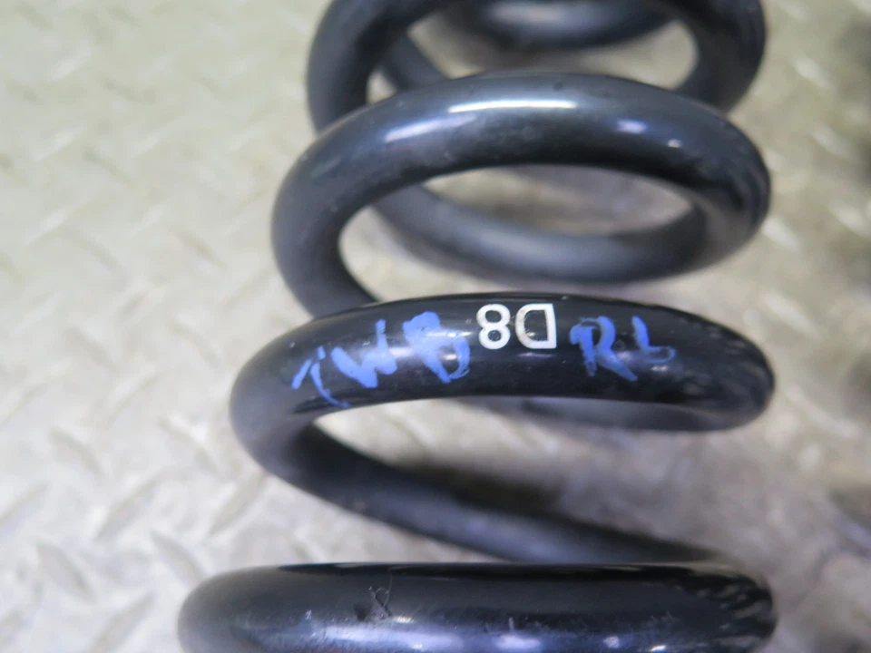 07-13 BMW E93 335I conversível RWD conjunto de mola helicoidal traseira esquerda e direita 64K fabricante de equipamento original - Imagem 2 de 4