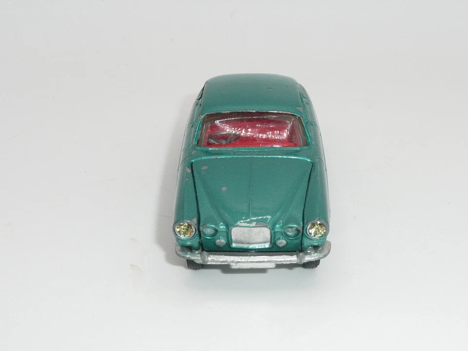 Corgi 238 Jaguar Mark X Kingfisher Green w/cases Boxed *original* - Image 3 of 4