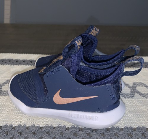 Nike Flex Runner 5c Navy Blau Weiß Golf Pull On Sport Turnschuhe AT 4665-404