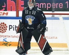 Sanni Ahola signed Team Finland  8x10 photo  PWHL  Ottawa Charge EXACT PROOF