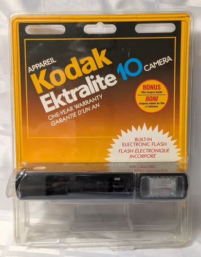 KODAK EKTRALITE 10 FILM CAMERA NOS UNUSED VINTAGE PHOTOGRAPHY WITH FLASH NIP