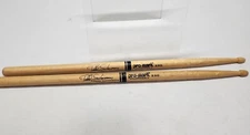 Pro-Mark Maple 330 - Todd Sucherman Drumsticks Millenium II
