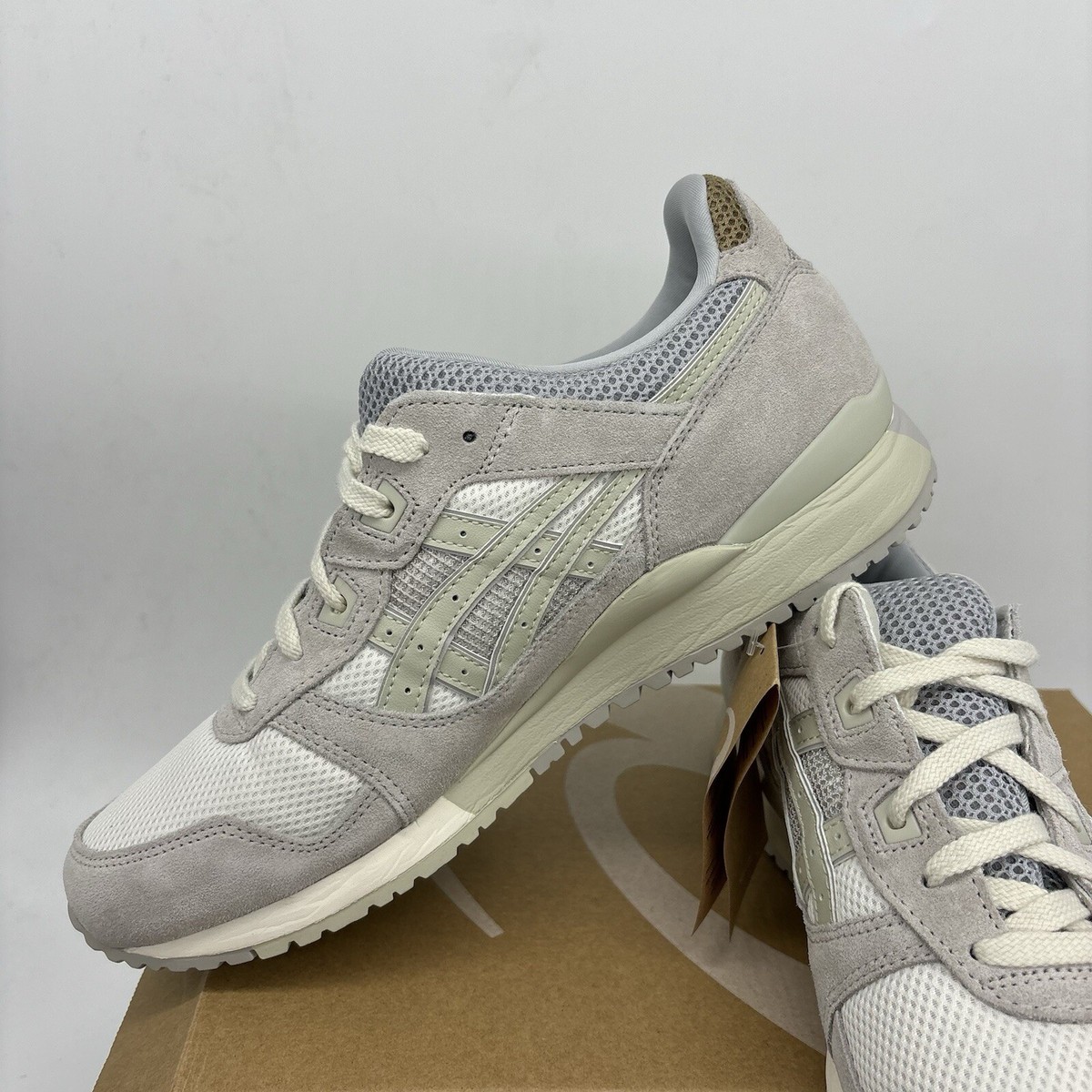 ASICS Gel Lyte iii Cream/Light Dust Sneakers 1203a330-100 ASICS Gel Lyte iii Cream/Light Dust Sneakers 1203a330-100
