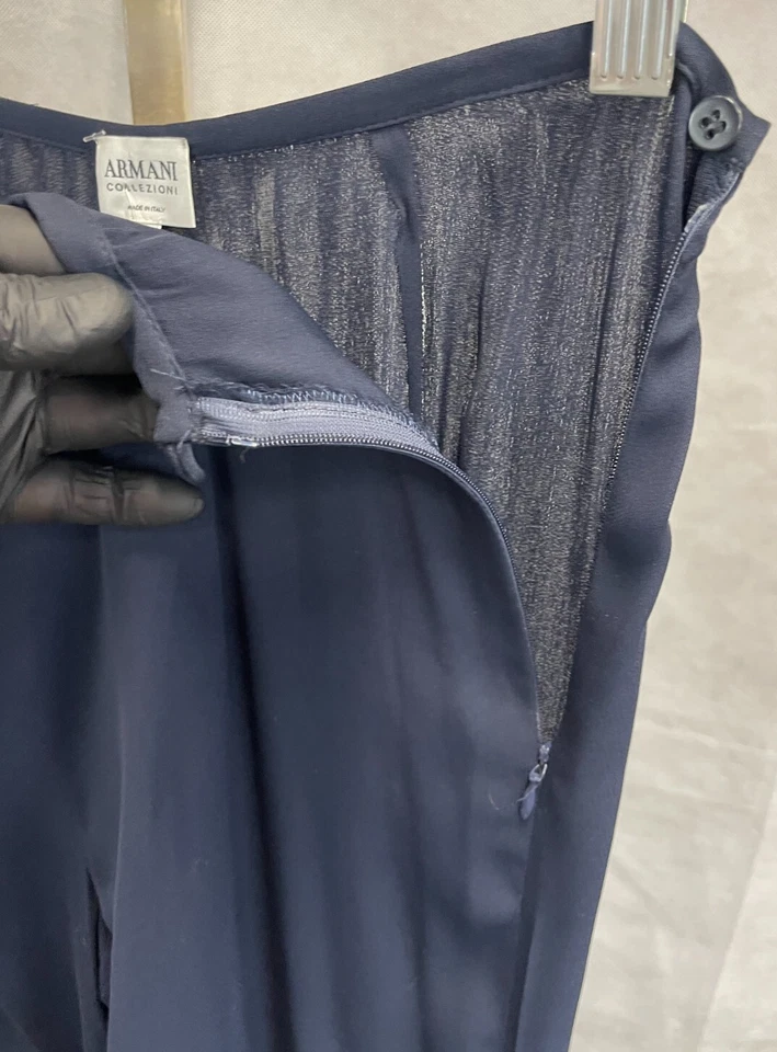 Women’s Armani Collezioni Blue Silk Wide Leg Pants Size 6 - Image 4 of 4