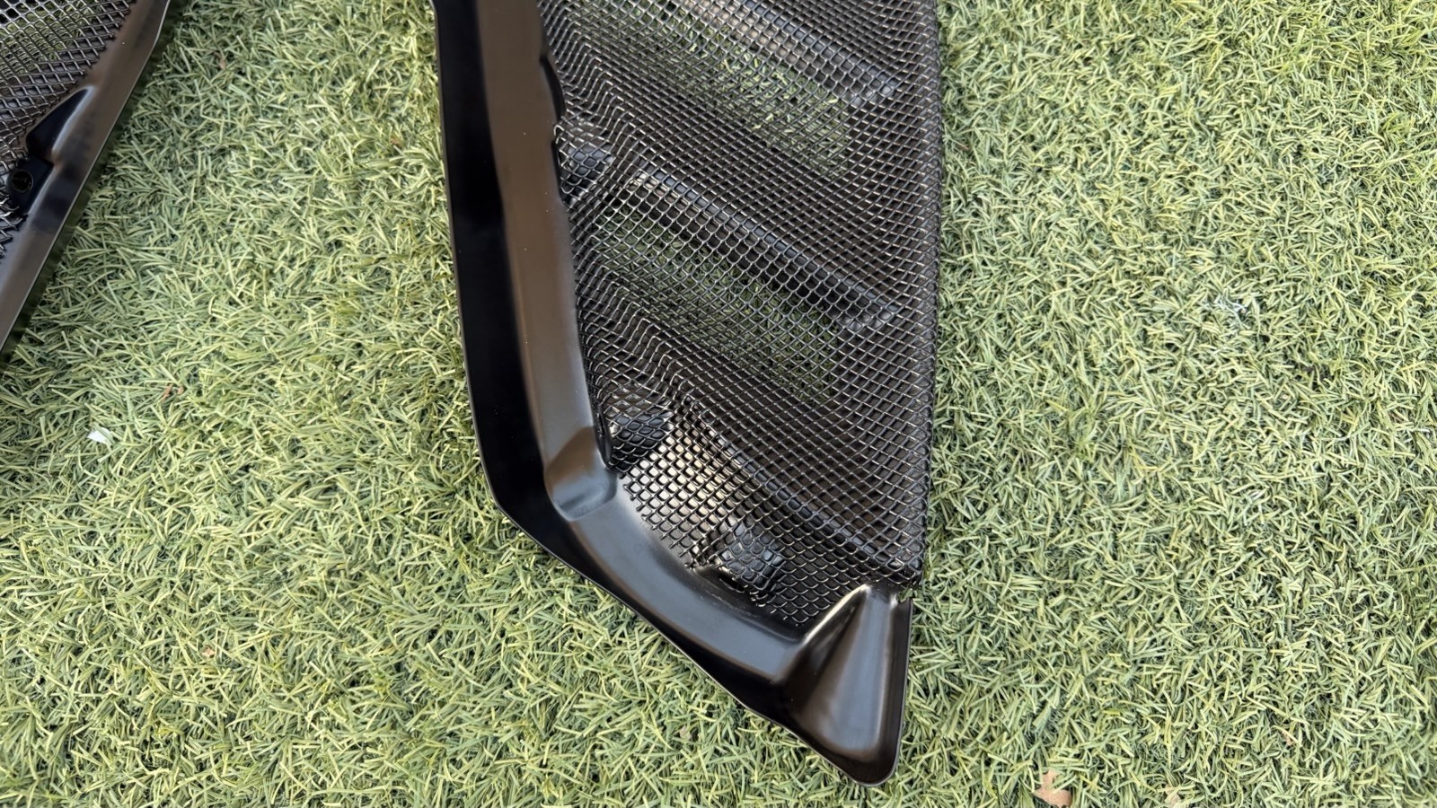 Ferrari 488 Spider Rear Engine Air Intake Vent Cover  87413911 OEM