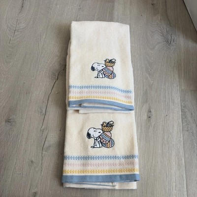 NEW Peanuts Snoopy Easter Bath Hand Towels Set of 2 Ivory 16x25 Embroidery Eggs