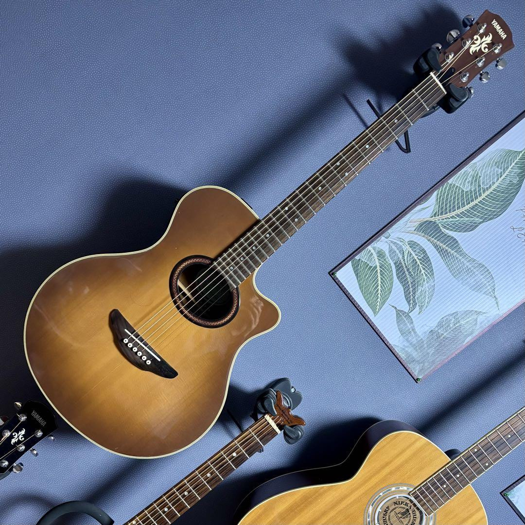 Easy To Play Yamaha Apx5A Good Work, Adjusted, Included With Easy To Play Yamaha Apx5A Good Work, Adjusted, Included With