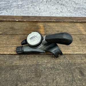 Shimano Deore leviers de vitesses SL-MT62 7