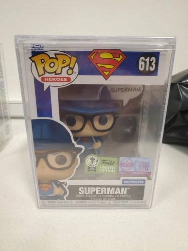 Funko Pop Superman (This Looks Like A Job For) #613 ECCC 1500pcs + Stack IN HAND