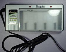 Energizer CHFCV Universal NiMH Rechargeable Battery Charger AA, AAA, C D 9 Volt