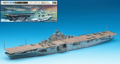 Hasegawa U.S.AIRCRAFT CARRIER USS HANCOCK CV-19 KIT 1:700