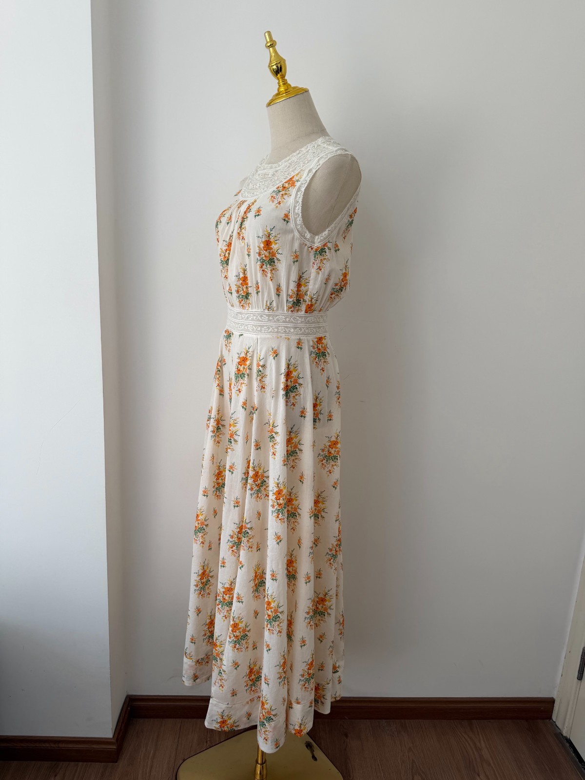 White Floral Sleeveless A-Line Midi Dress | Doen Liliane image 3