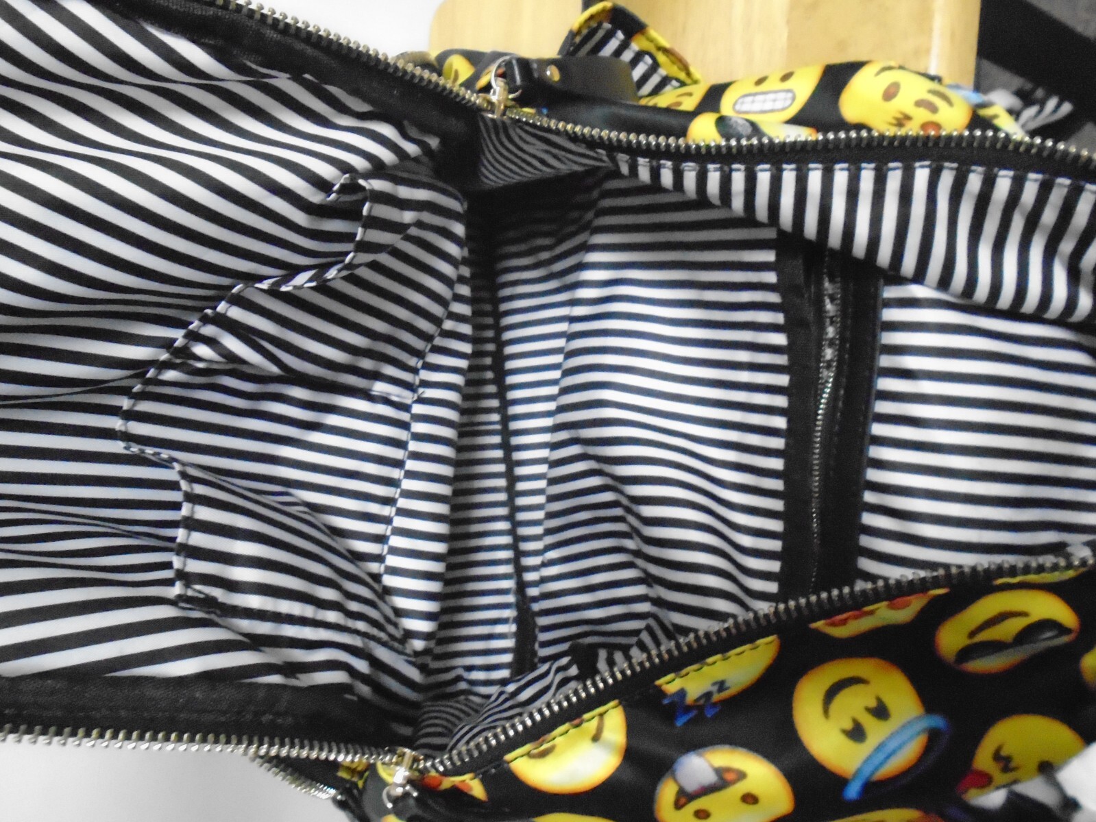 MMS Backpack Size Medium Multicolor - image 8