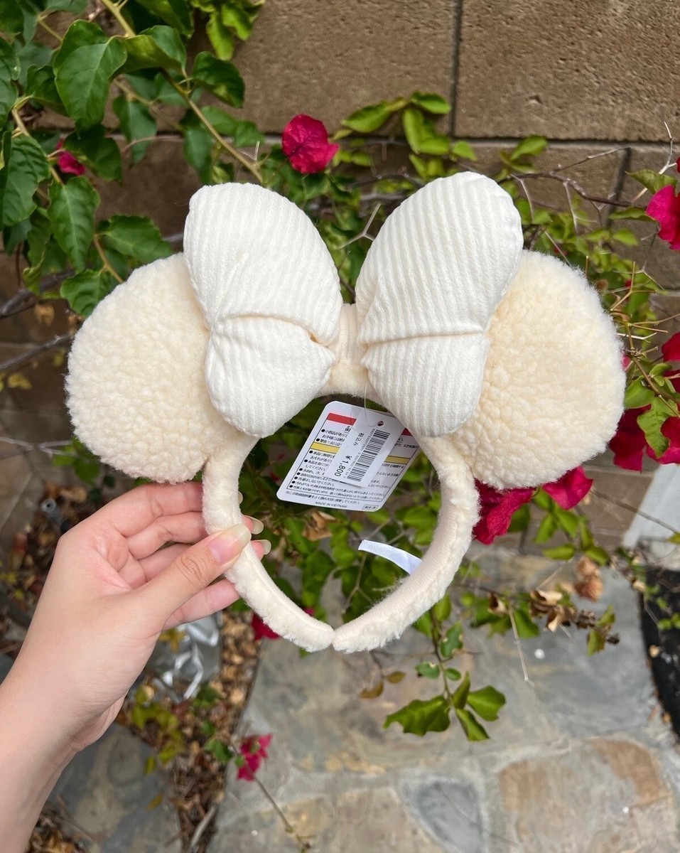 【taka】 Tokyo Disney white Sherpa white bow Minnie Mouse Ear Headband