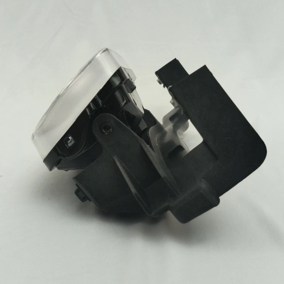 Left Driver Side Fog Lamp Light Assembly NSA1054AL For 1998-1999 Nissan Altima - Image 2 of 4