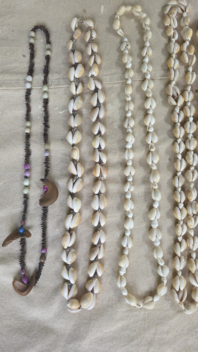 10 FABULOUS Vintage Sea Shell Necklaces For Mermaids Group View 5