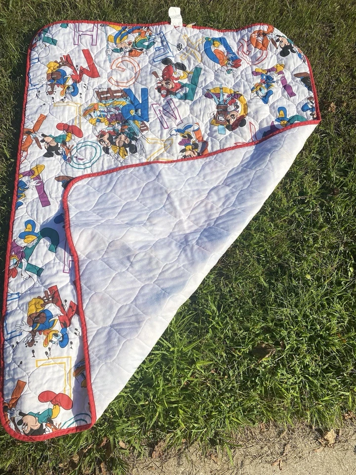 Manta Bebé De Colección Años 80 DUNDEE Acolchada Disney Mickey ABC Hecha en EE. UU. Mezcla Algodón Foto 4 de 4