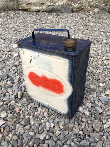 Vintage Esso Petrol Can - Picture 3 of 10