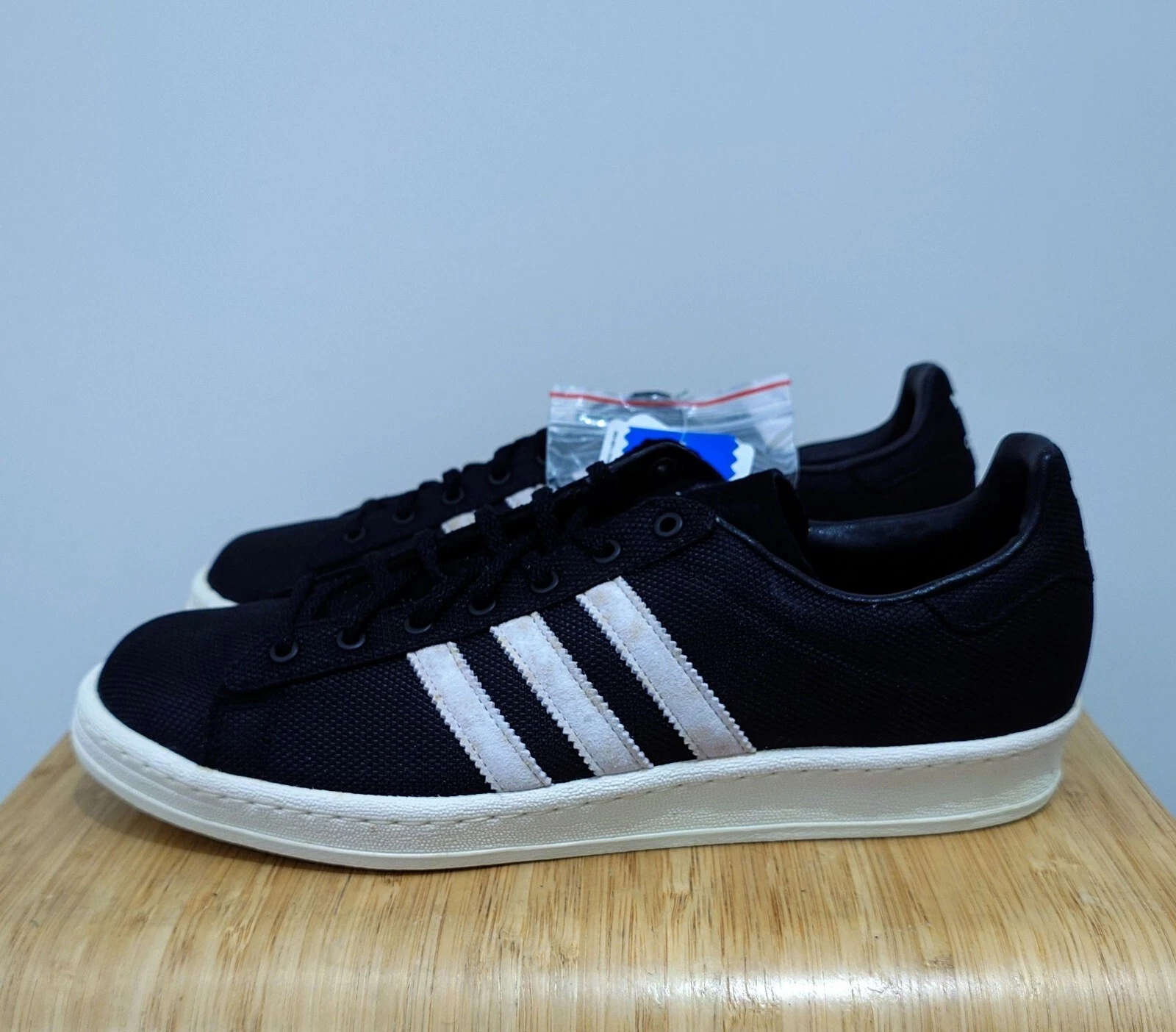 DS 2011 Adidas Campus années 80 taille 10 G50759 Superstar suprême Stan Smith Yeezy