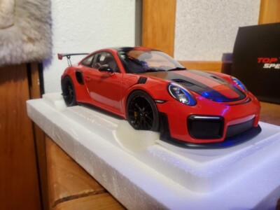 Autoart 1/18 Porsche 911 (991.2) GT2 RS RED  Weissach Package, NIB
