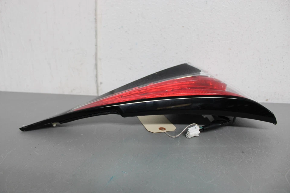 Luz trasera derecha Nissan Murano 2015 2018 Foto 3 de 4