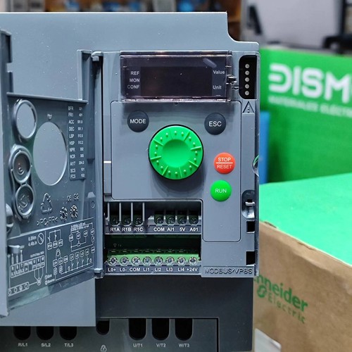 1PC-Schneider ATV310HU55N4E variable speed drive, Easy Altivar 310,5.5kW,7.5hp - Picture 4 of 4