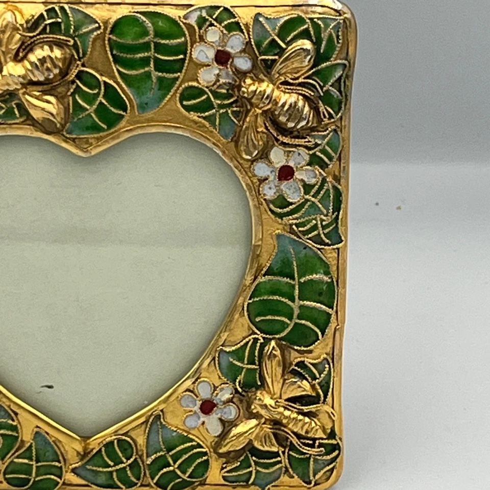 Marco de fotos corazón esmalte abejas hojas flores tono dorado exhibición de mesa Foto 3 de 4