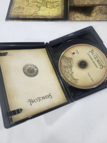 Lord of the Rings - Extended Edition Trilogy Blu-ray/DVD (2011) 15-Disc Box Set - Picture 10 of 15