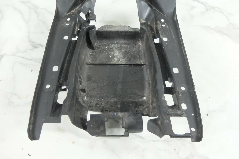 20 Honda NPS 50 NPS50 Ruckus Scooter bottom foot rest floor board panel tray — 第 3/4 张图片