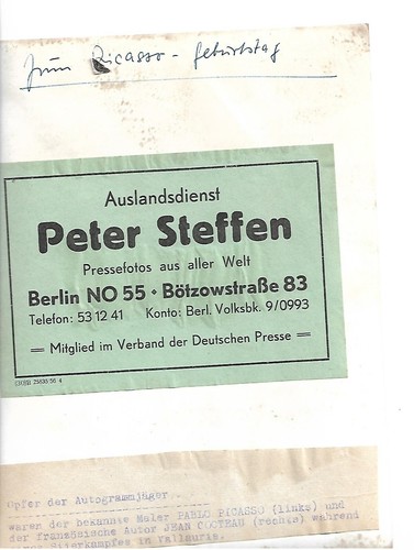 PABLO PICASSO neben JEAN COCTEAU OPFER Der AUTOGRAMMJÄGER ORIGINAL PRESSE PHOTO - Bild 2 von 2