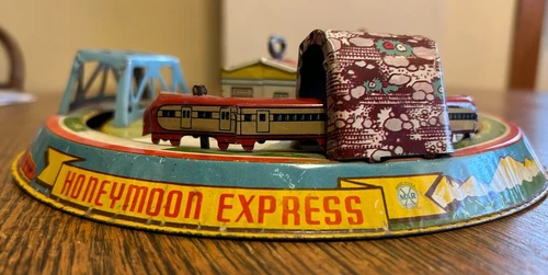 Marx 1930s Honeymoon Express Tin Litho Wind Up Toy Bullet Train