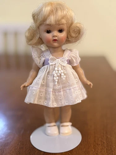 1950s Vogue Ginny Doll Painted Lash Nice Facial Painting Orig Dress & Panties.